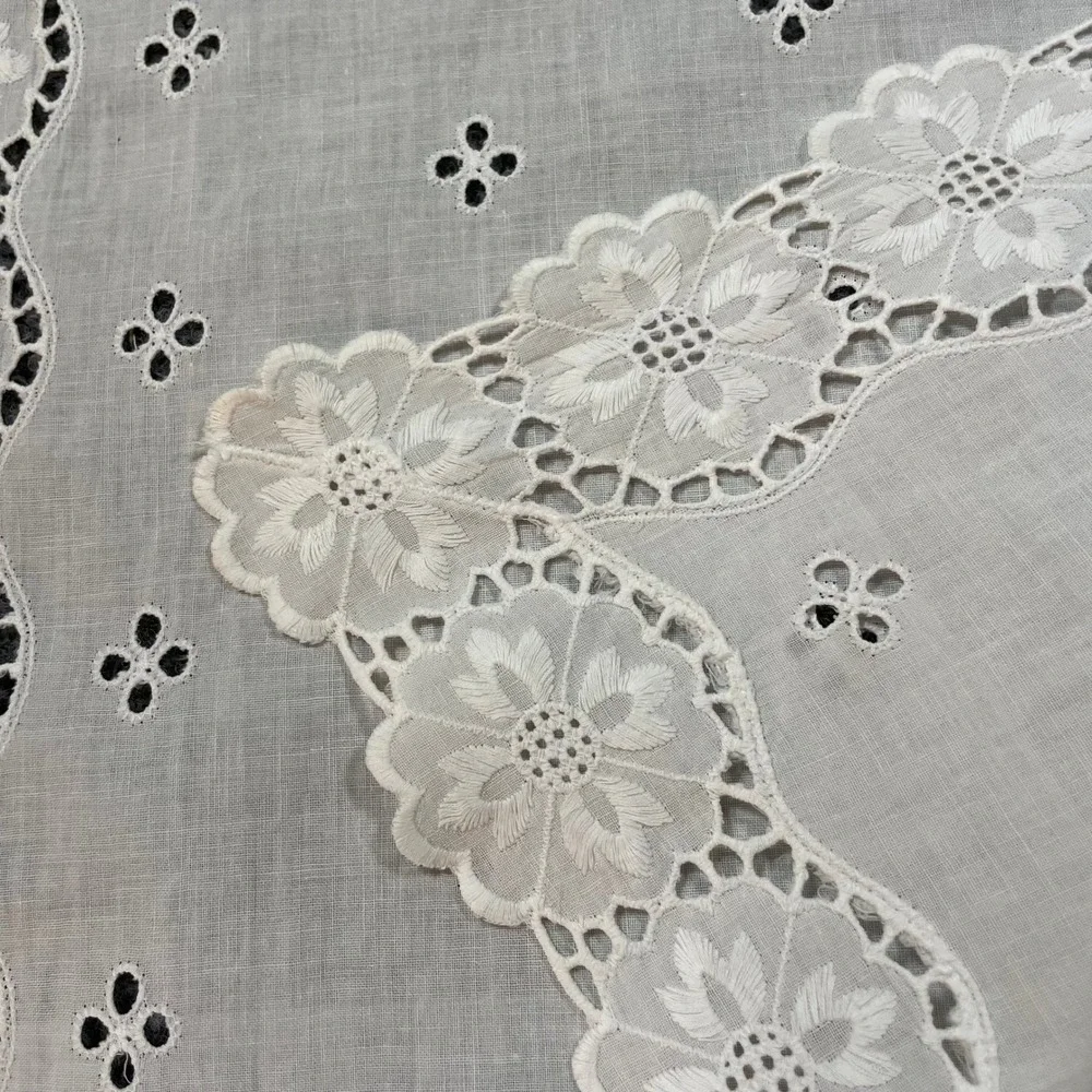 Antique Table Runner 41x13.5 White Floral Eyelet Scalloped Lace Vintage Doilies